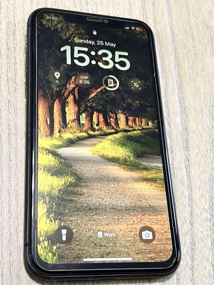 Iphone 11  като нов