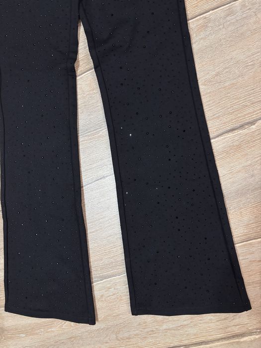 Панталон с камъни