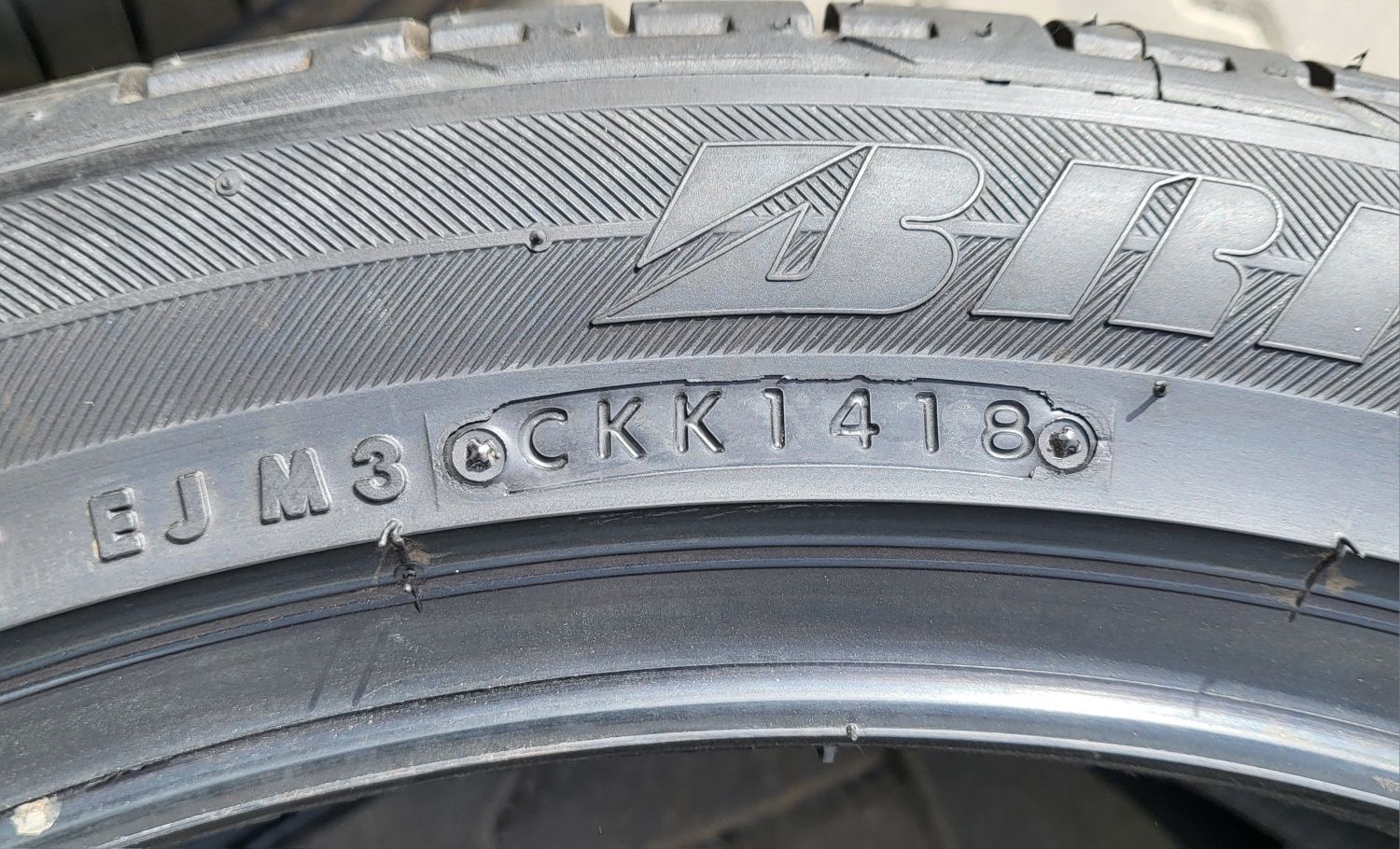 Anvelope vara noi Bridgestone 235 45 20