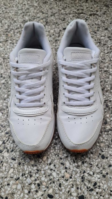 Reebok бели кожени маратонки -номер 37