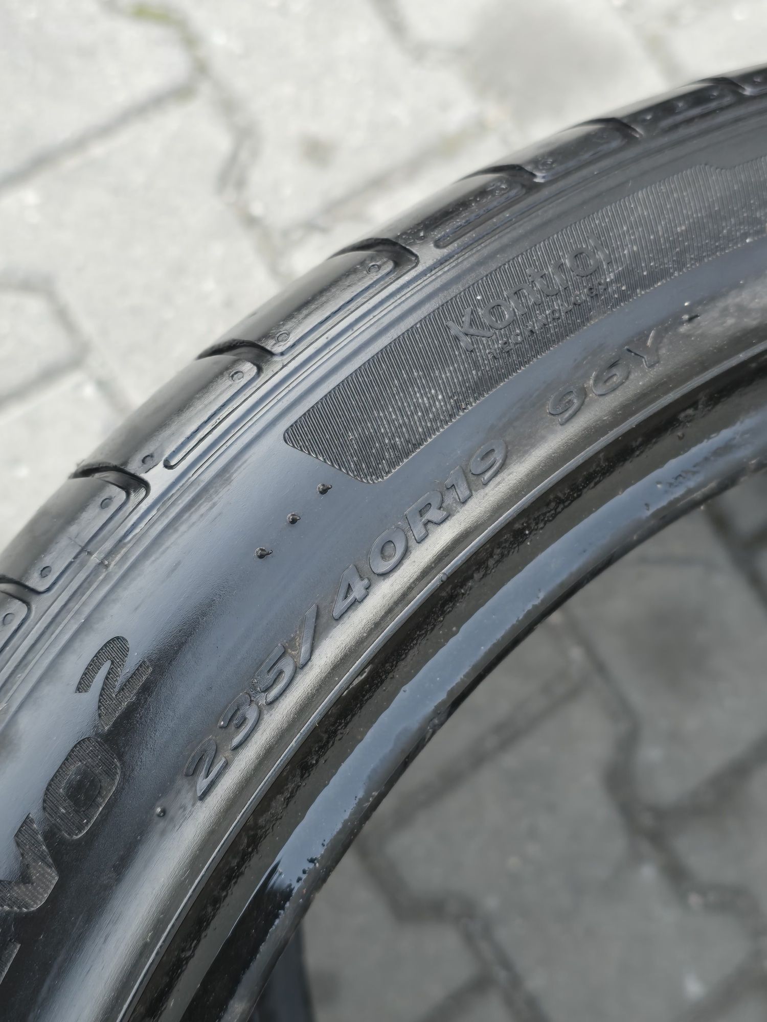 235 40 19 Hankook