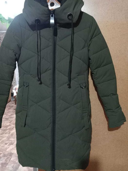 Продам пальто зимнее 42-44р.