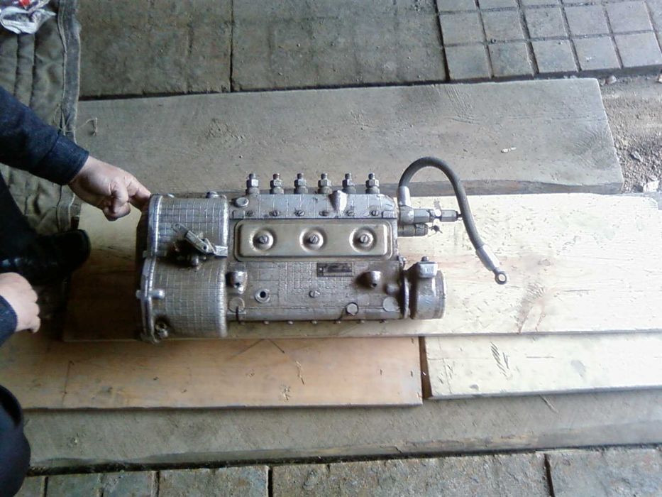Продам топливный насос Д-6