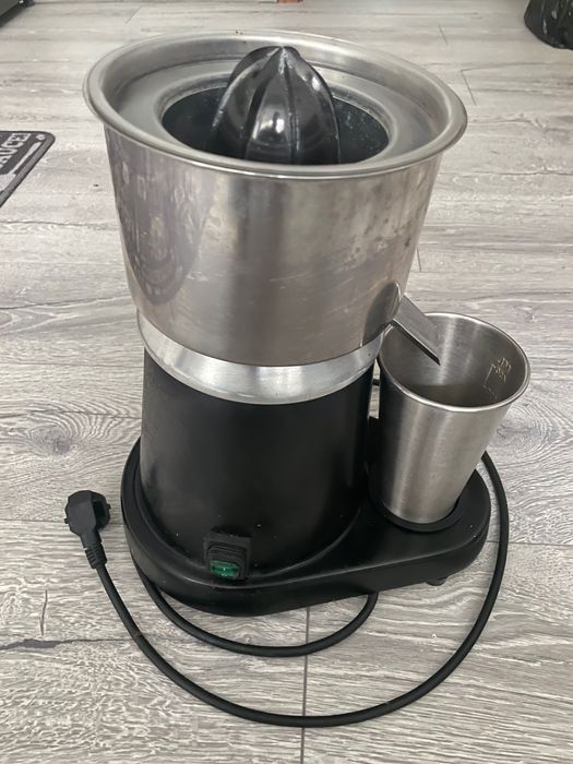 Професионална цитрус преса  HORECA