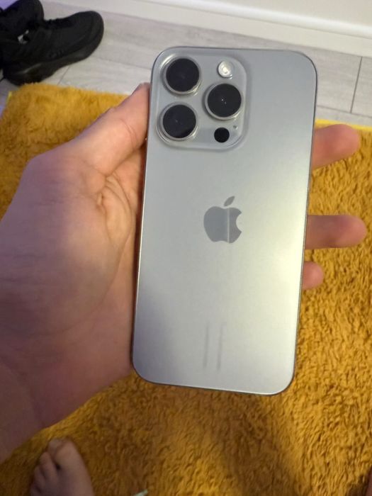 Iphone 15 pro titanium