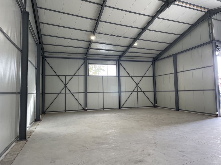 Hale , Depozite ,Autostrada A4,