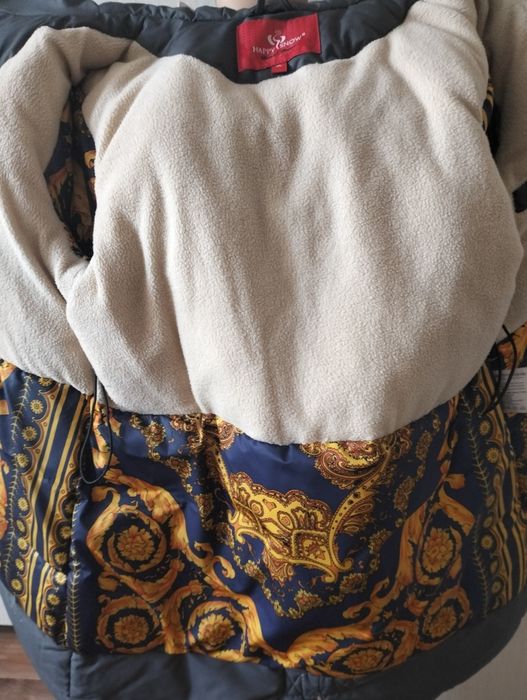 Продается куртка на девочку