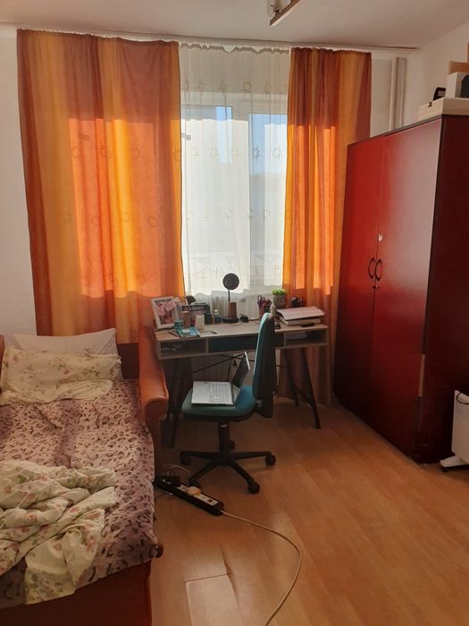 Închiriez garsoniera