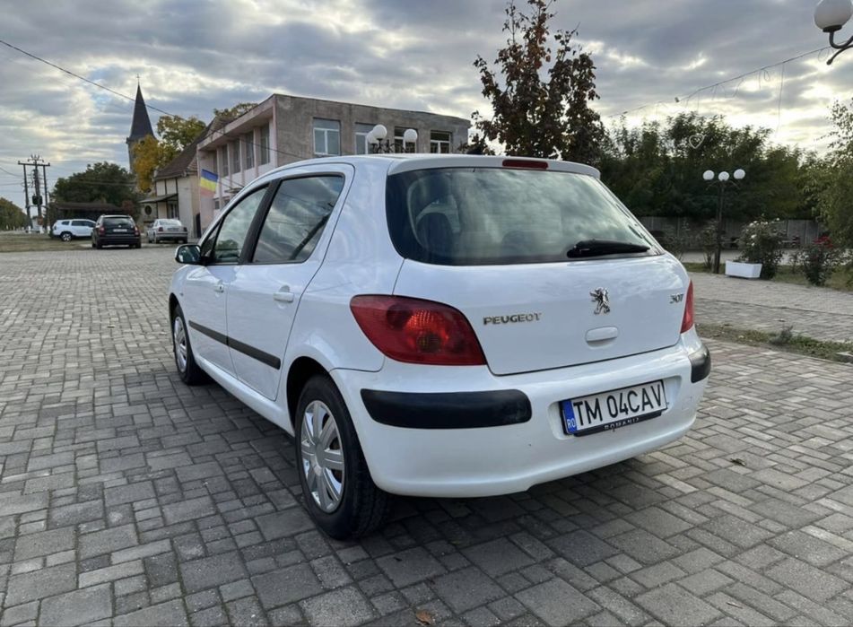 Vand sau schimb peugeot 307 1.6 benzina 2003
