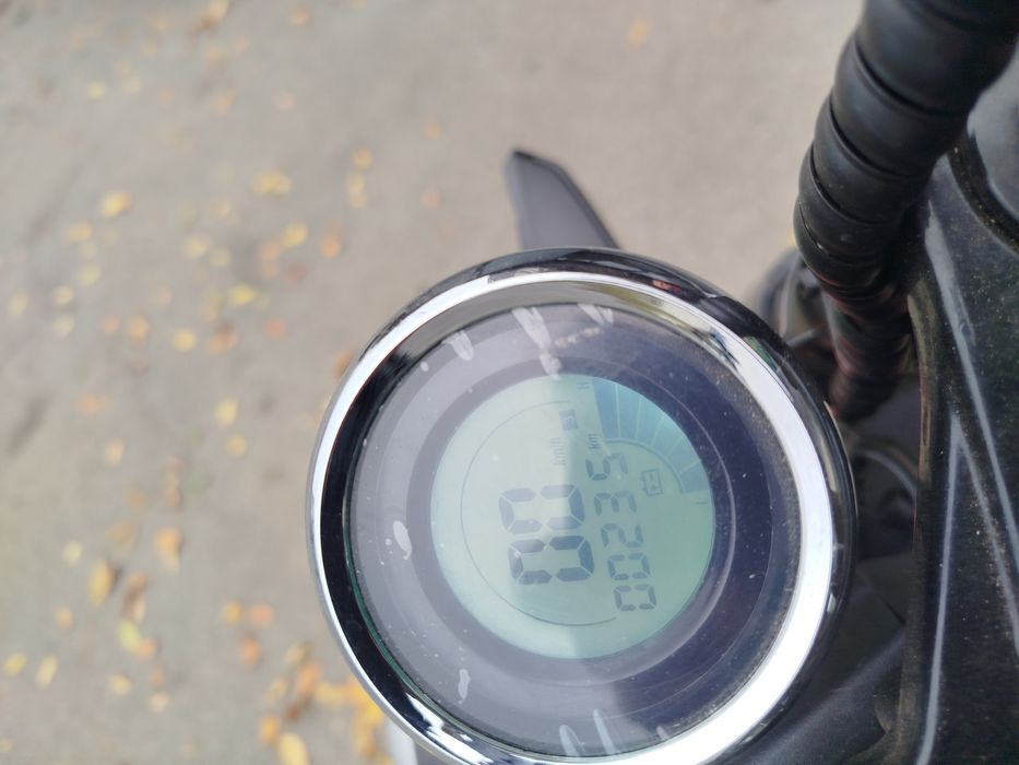 Scuter Electric City HARLEY – Stil, confort și libertate pe două roți!
