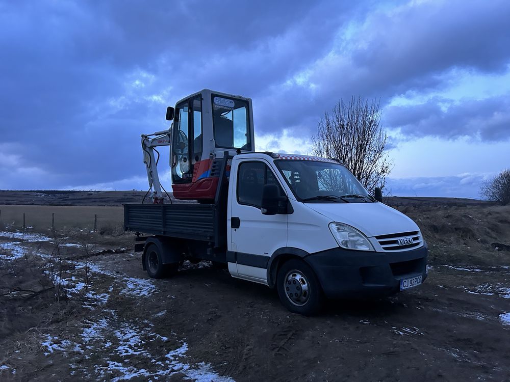 Execut lucrari cu mini excavator de 3t si basculabila de 3,5 t