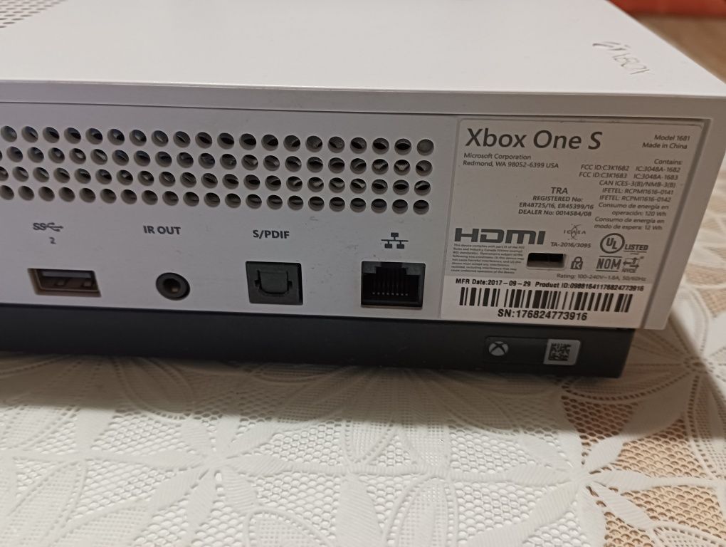 Xboxone 500GB  като нов