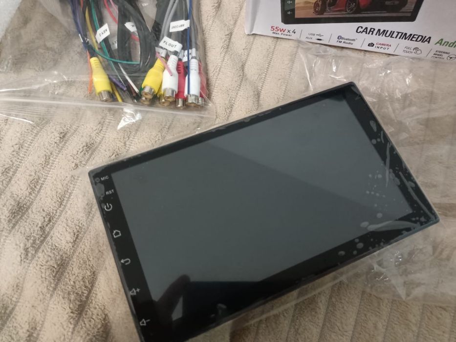 Продам магнитолу новый