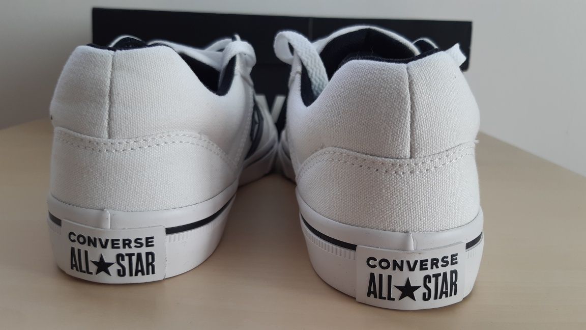 Нови унисекс кецове Converse, номер 40.5