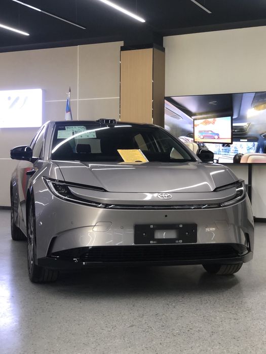 TAYOTA BZ5 -2025