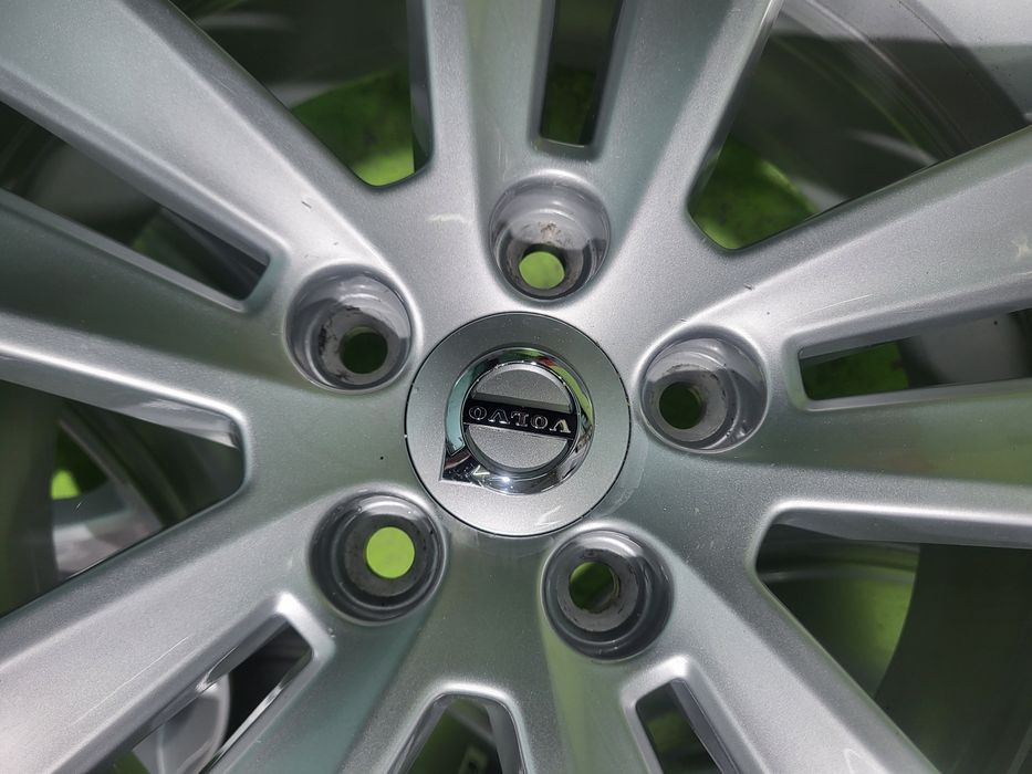 17 5x108 Volvo лети джанти 5х108 Волво