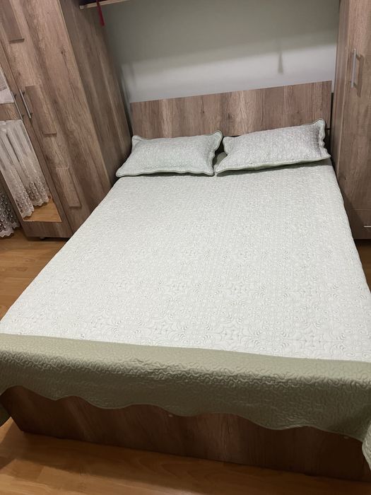 Dormitor tineret fara nici un defect lucrst pe comanda