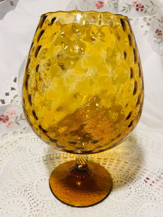 стъклена чаша за бренди