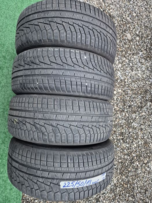 Vând cauciucuri 225/50/18 M+S set complet imp Germania
