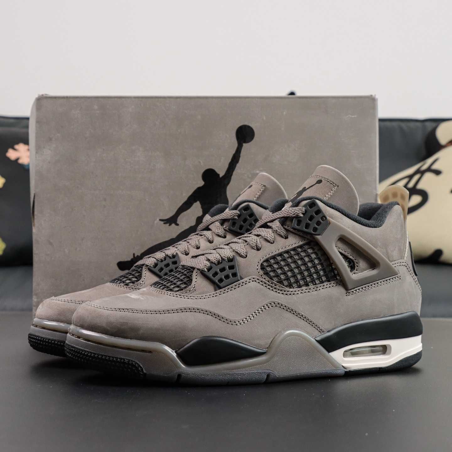 Обувки Air Jordan 4 Cave Stone