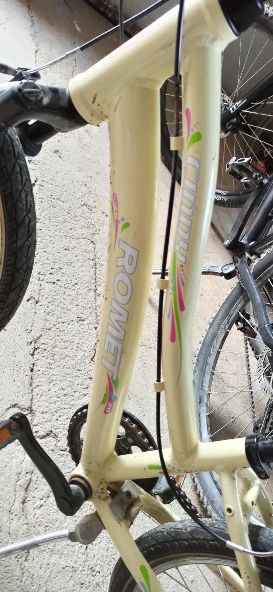 Bicicletă Romet Cindy copii