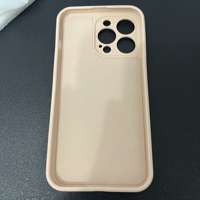 Husa nouă - iPhone 14 Pro – crem