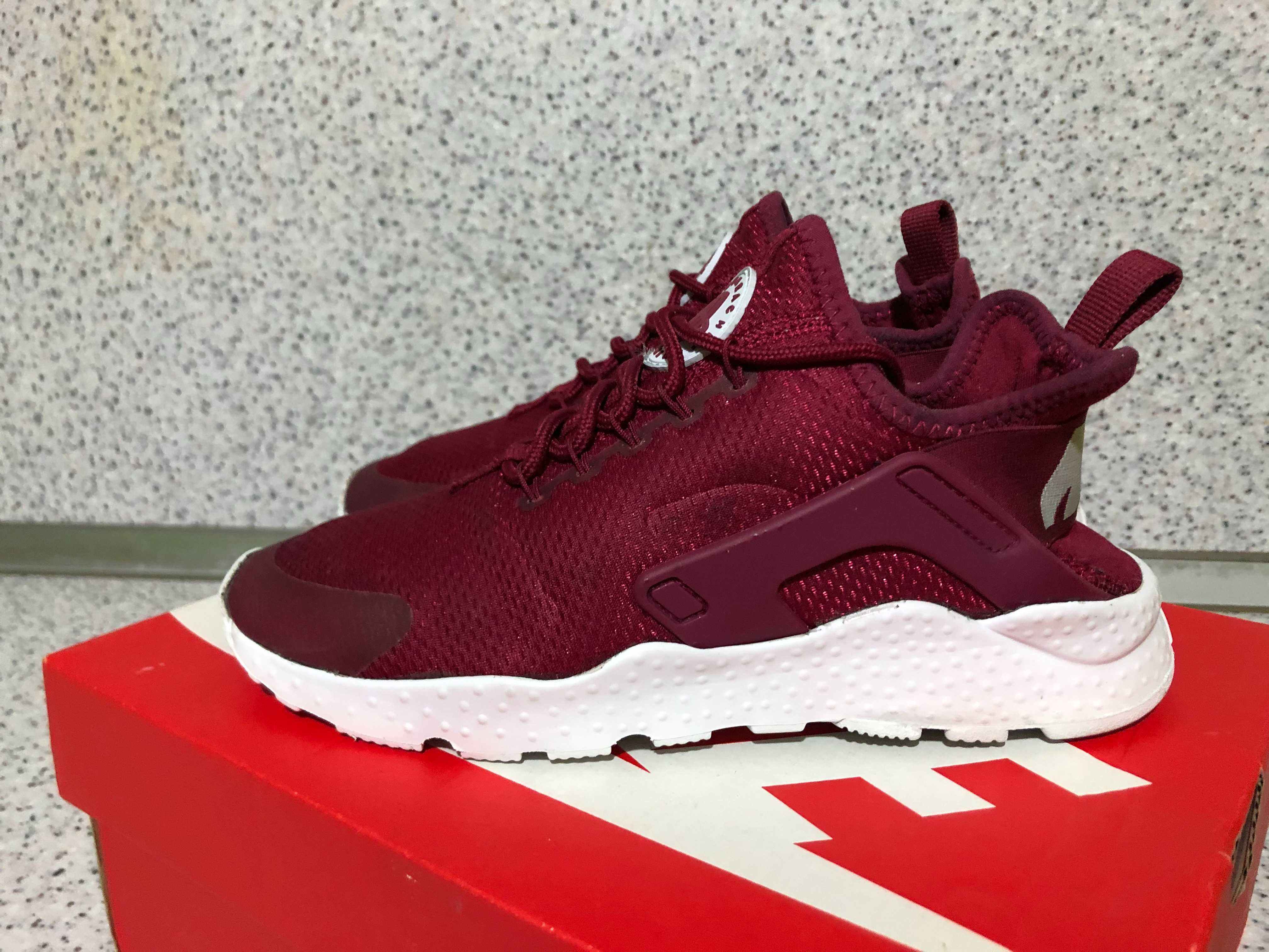 ОРИГИНАЛНИ *** Nike Air Huarache Run Ultra / Noble Red/White