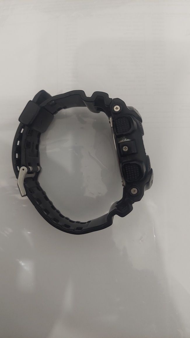 Часовник Casio G-shock