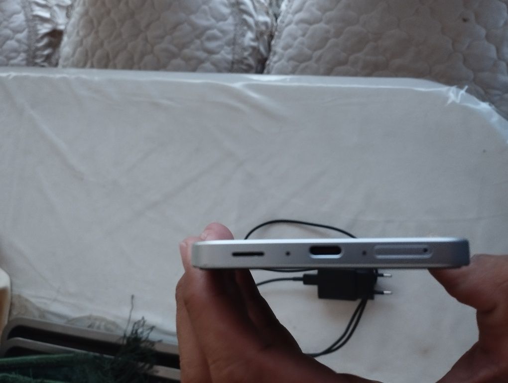 A 36 samsung obmen qilinadi redmi 14 pro plusga yoki poco x 7 ga