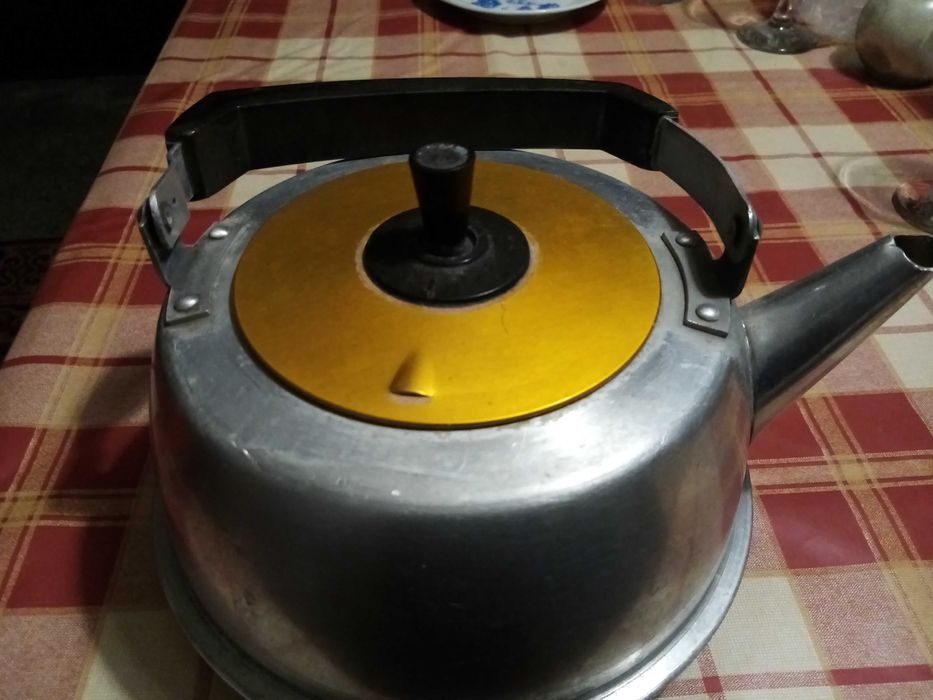 Качествен алуминиев чайник