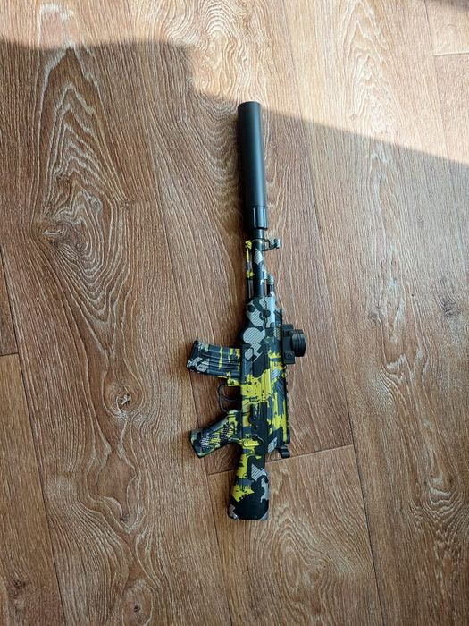 Продам игрушку  автомат