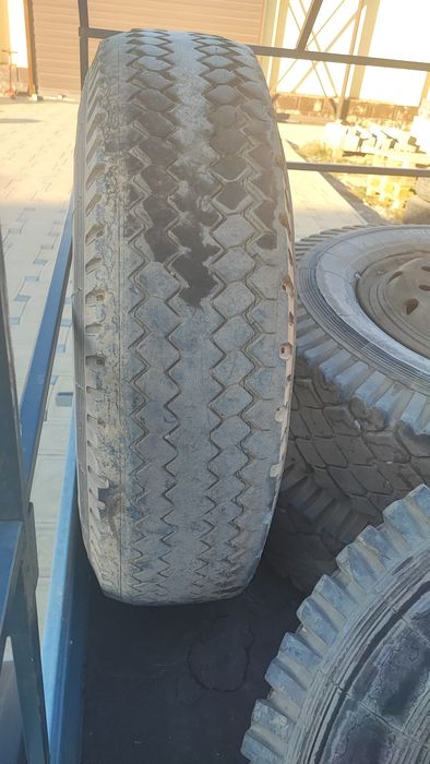 Продам шины с дисками на камаз, евро ступица, десяти дыры размер 10