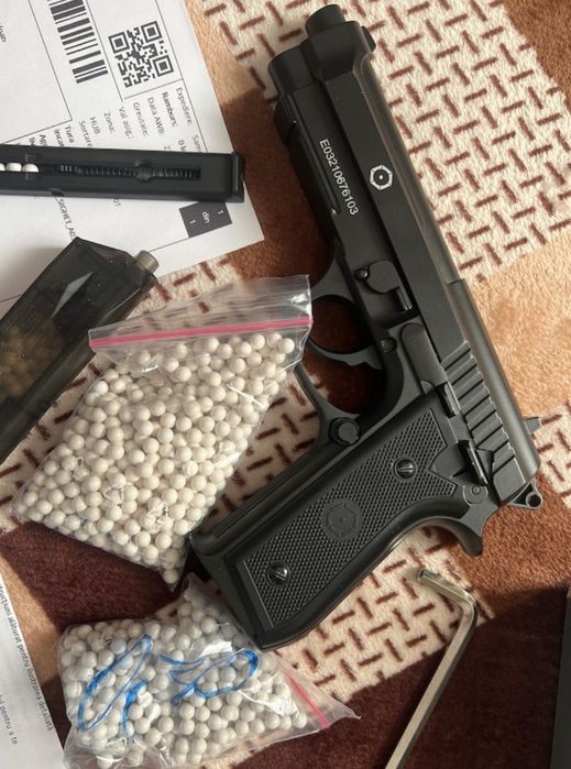 Pistol airsoft in oferta