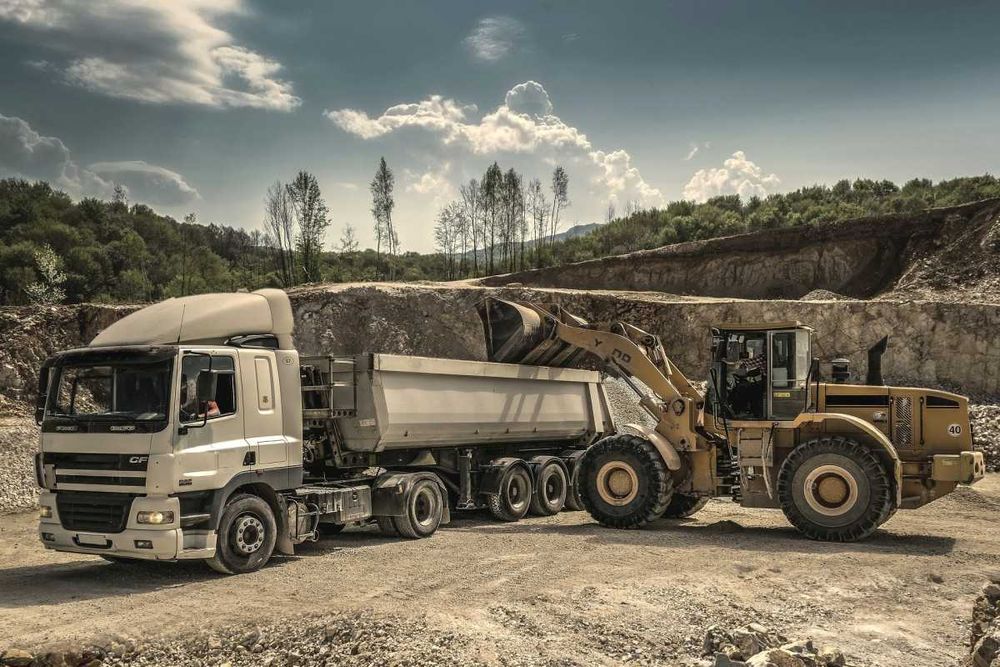 vand afacere ; comercializare si transport agregate balastiera
