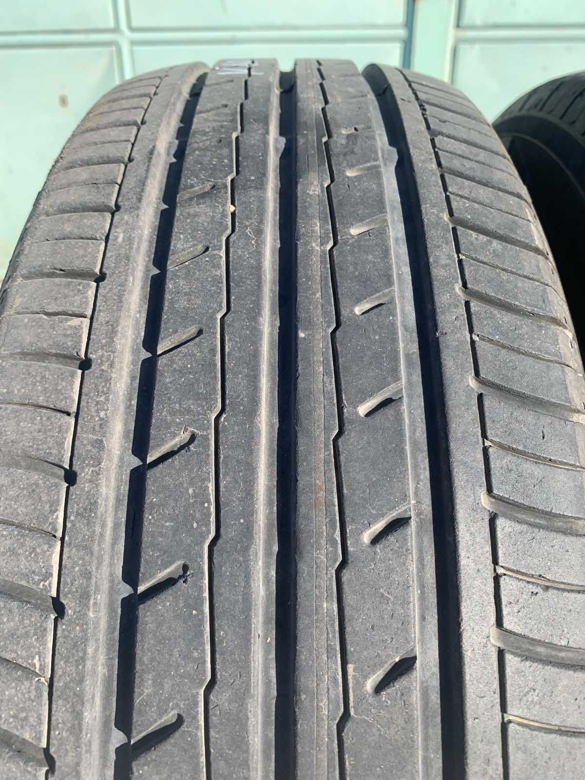 2 боря Летни гуми Yokohama 195/65 R15 Dot 4619 ном 80