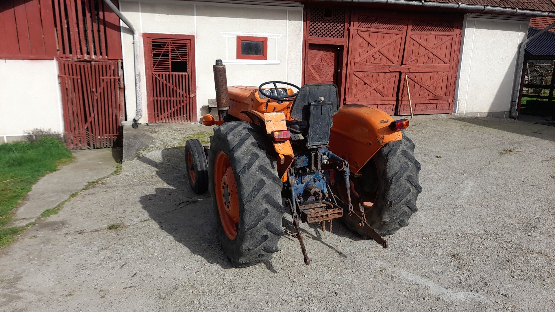 Tractor Fiat 450, italian   445