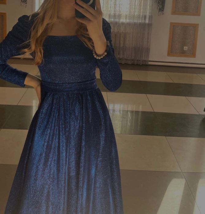 Продам платья…….