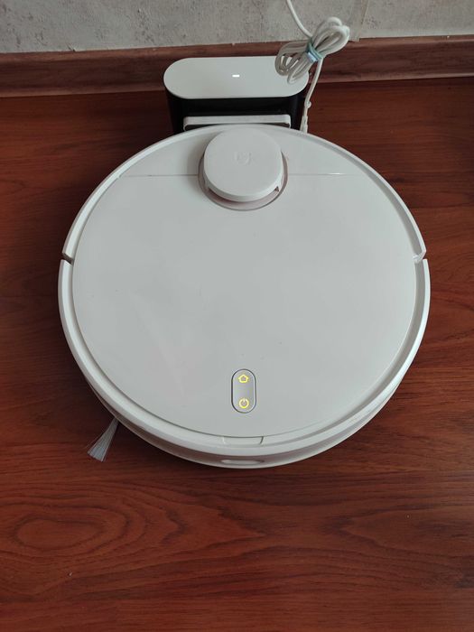 Робот пылесос продам