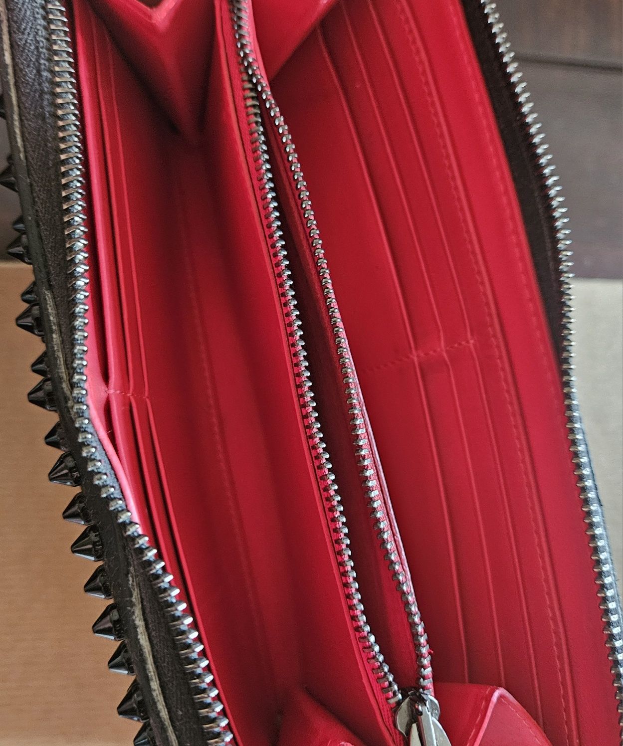 Протмоне Christian Louboutin (unisex)