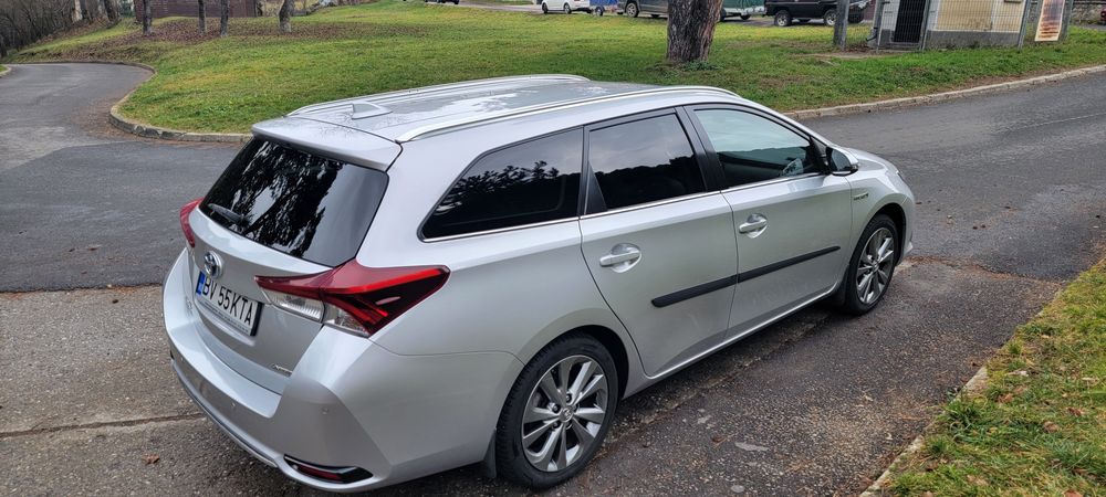 Toyota auris 1.8 hybrid 2018