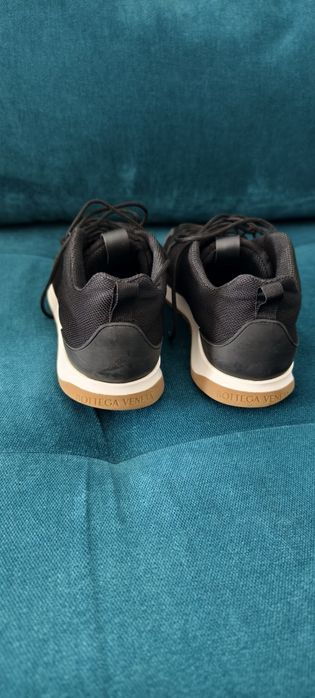 Vând sneakers Bottega Veneta 43