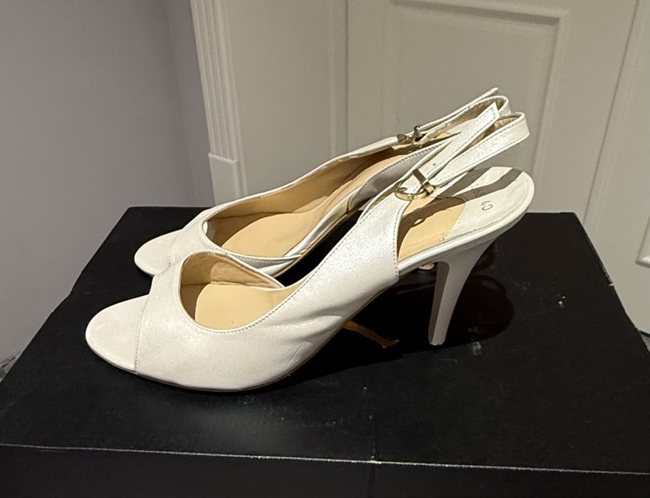 Женские туфли