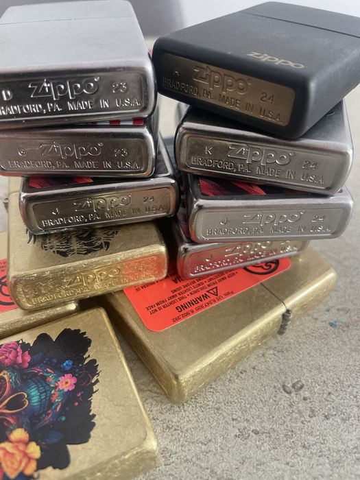 Vand brichete Zippo , noi, originale, sigilate