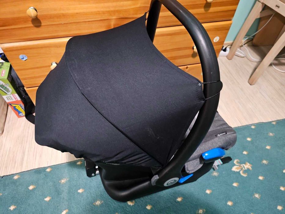 Кошче за кола с изофикс база