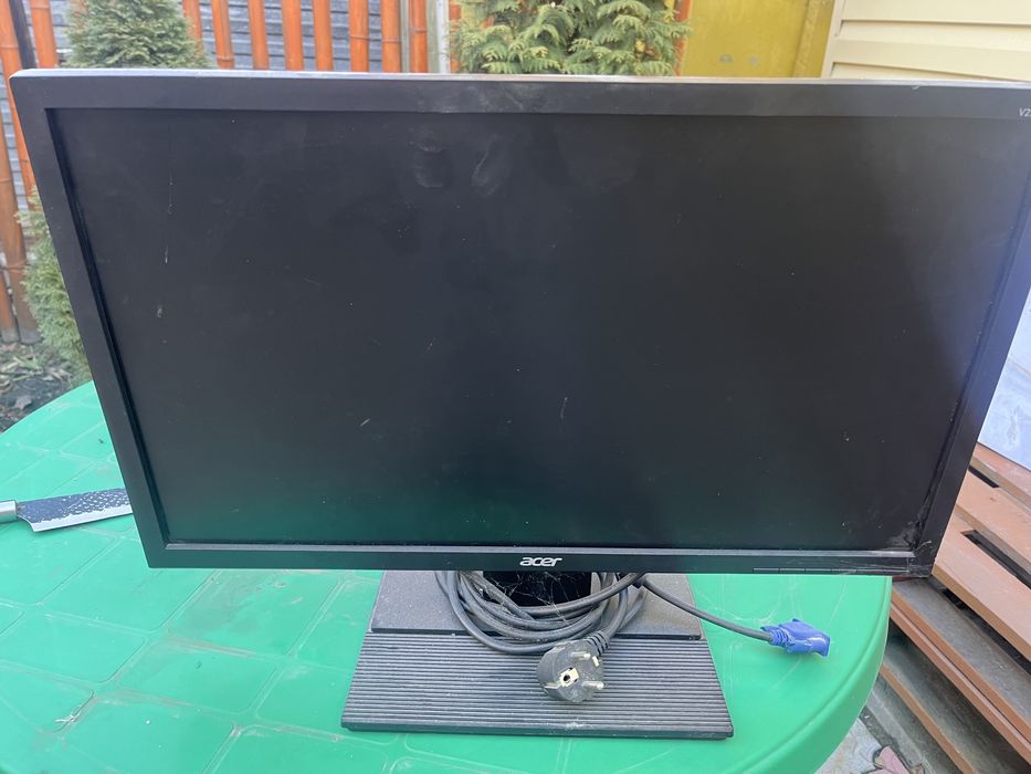 Продам рабочий монитор