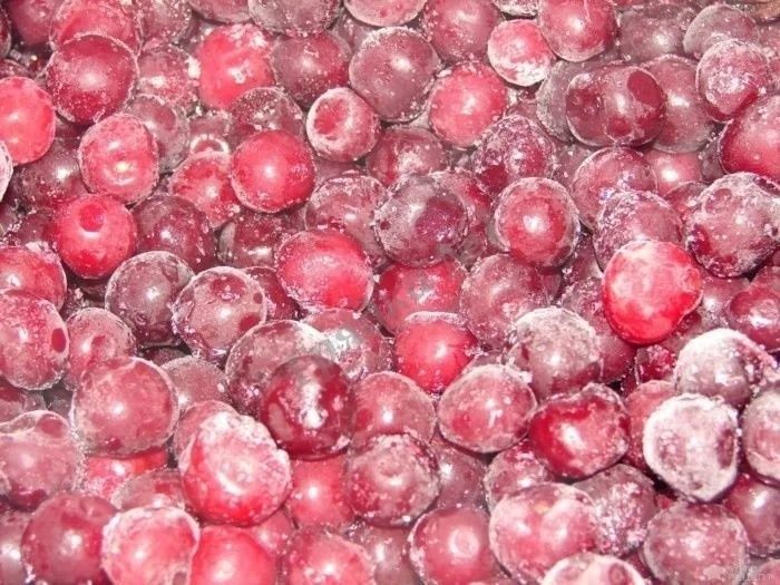 Вишня замороженная.
