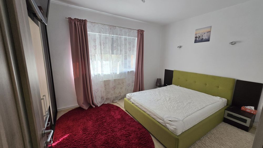 Inchiriez casa curte comuna