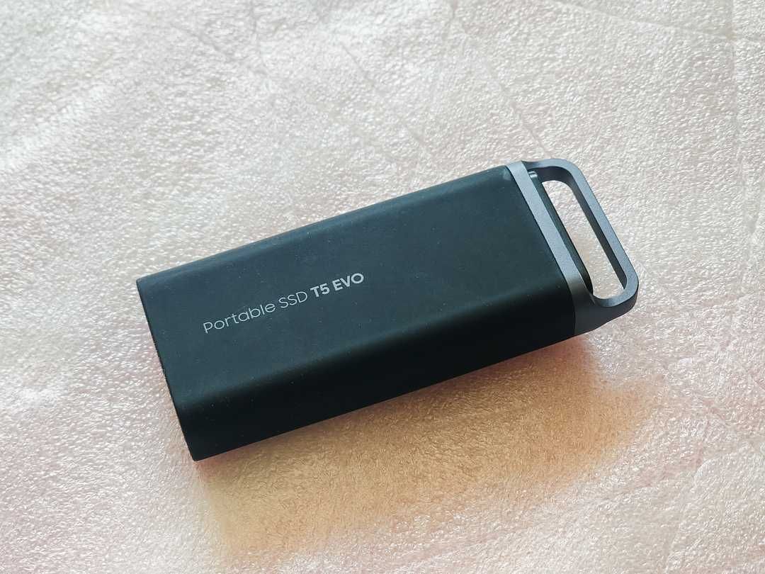 Външен SSD Samsung T5 EVO, 8TB, USB 3.2 Gen 1
