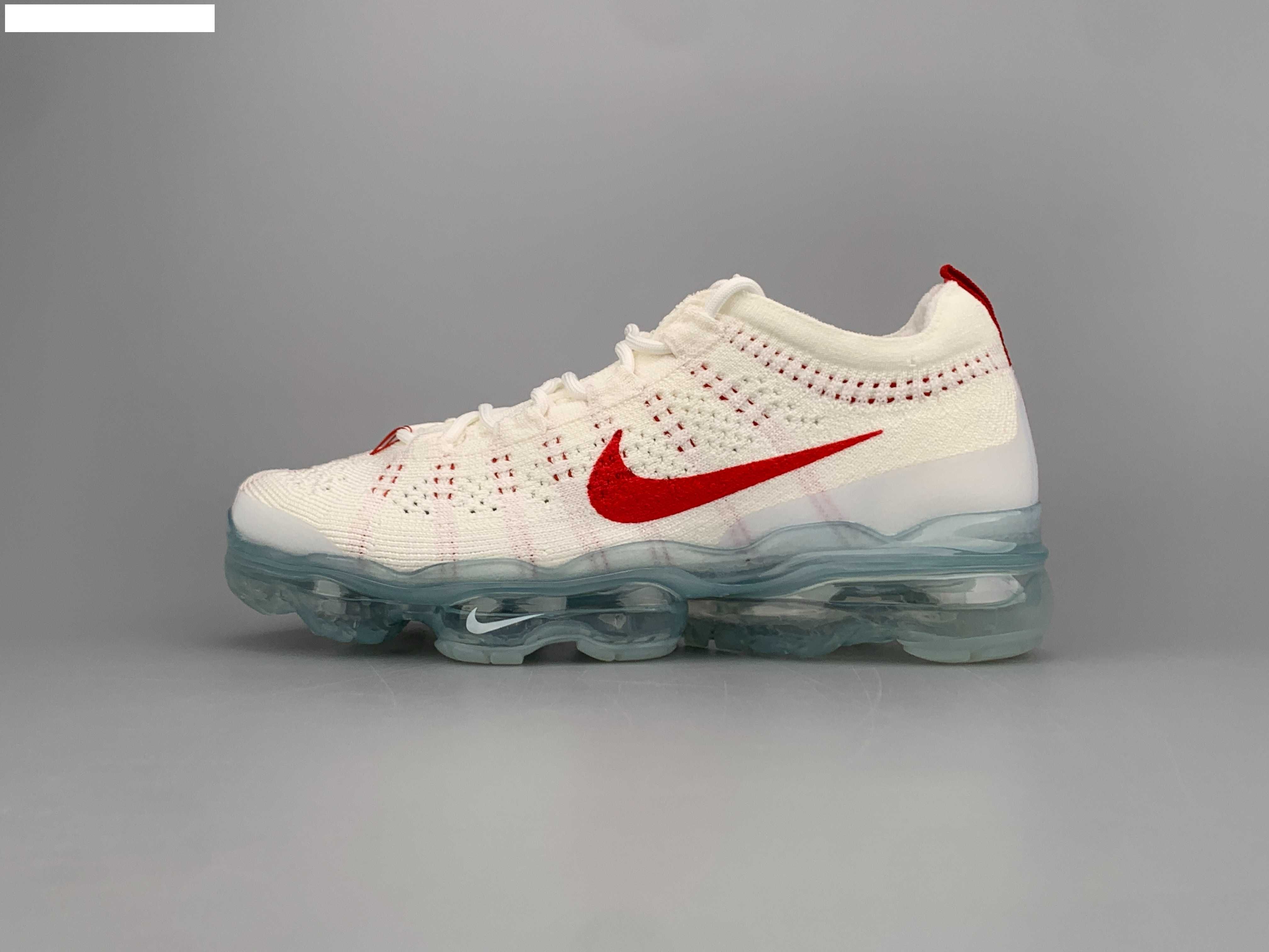 Noul model NIKE Vapormax ,cumperi 2 perechi --> CADOU tricou CAVALLI!