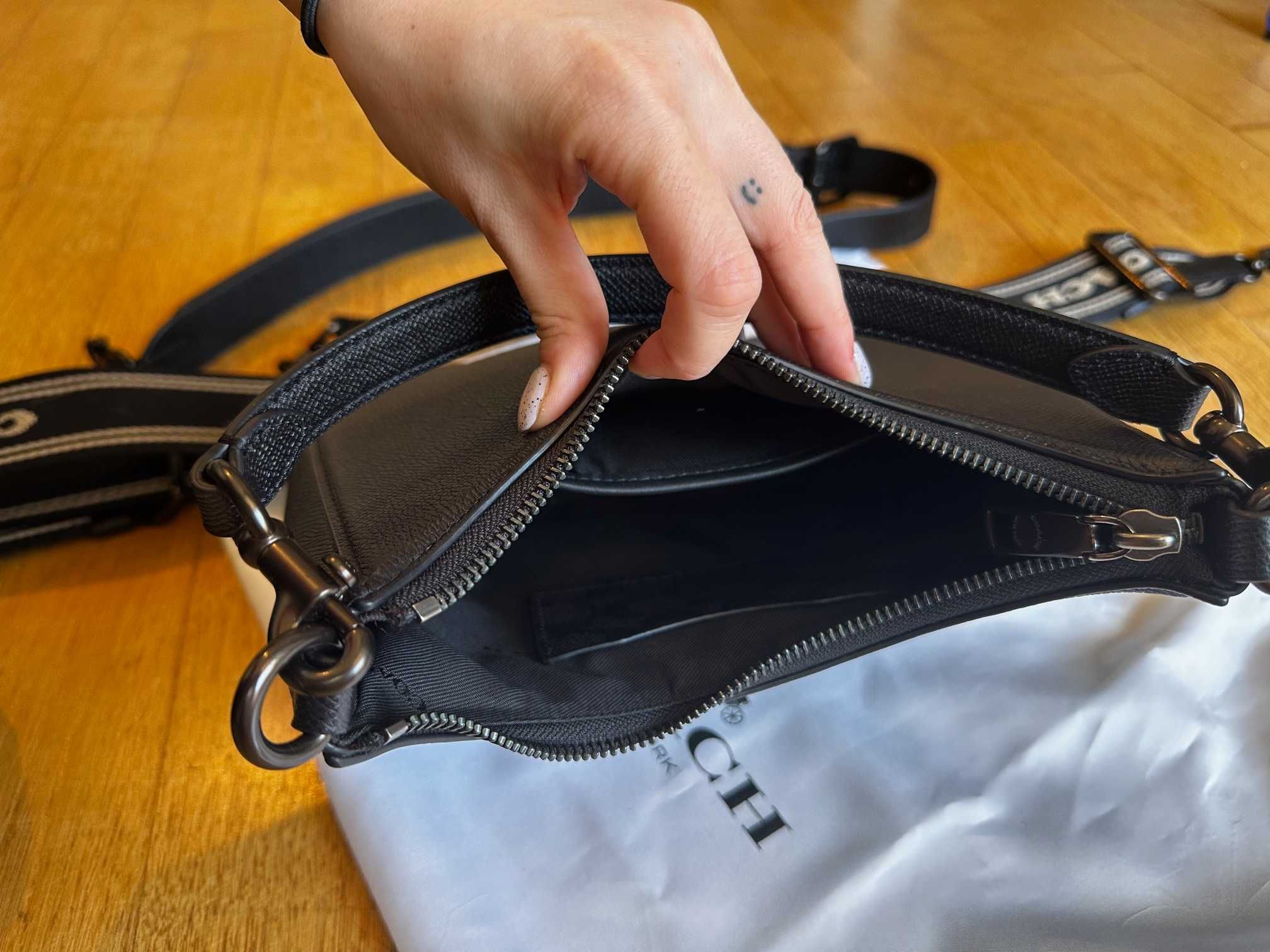 Кожена чанта Teri Hobo Coach